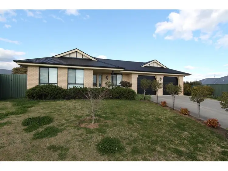 Main view of Homely house listing, 10 Palmer Way, Kelso NSW 2795