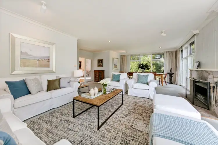 Second view of Homely house listing, 3 Allfrey Court, Mount Eliza VIC 3930
