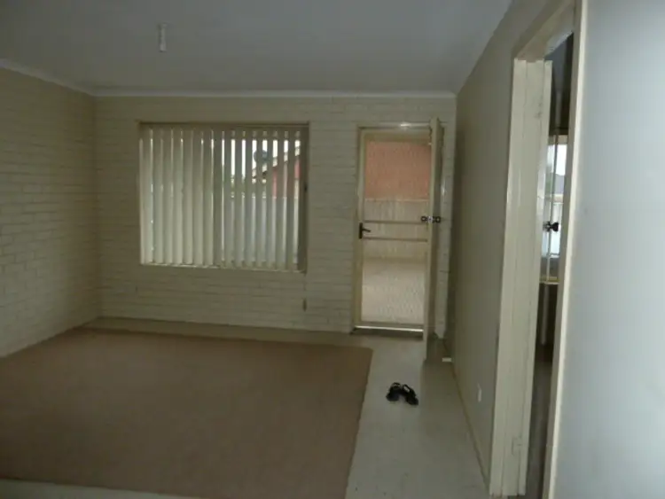 Sixth view of Homely block of units listing, 1-4/10 Parkin Street, Moe VIC 3825