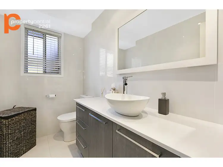 Sixth view of Homely house listing, 30 Seawind Terrace, Berkeley Vale NSW 2261