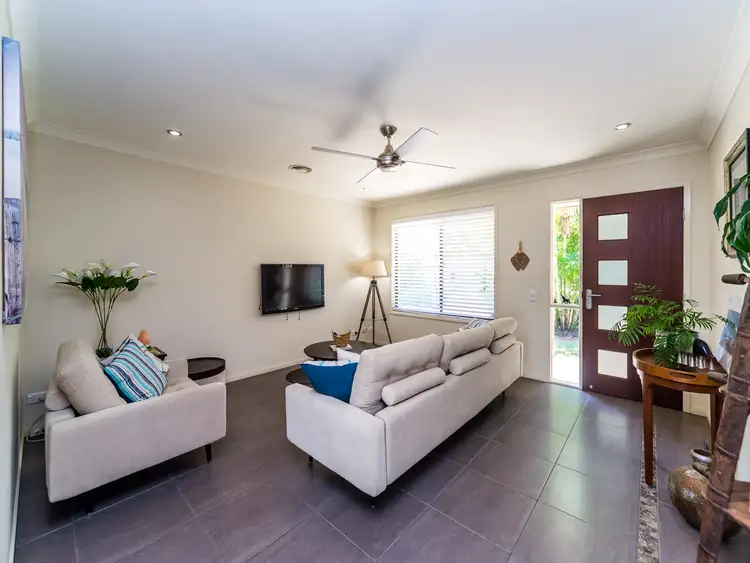 12 Samuel Court, Jacobs Well QLD 4208