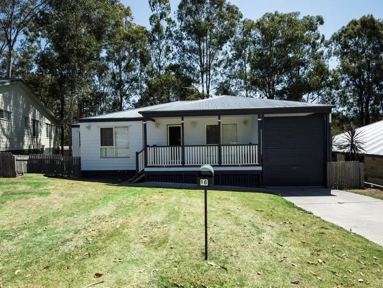 16 Chalmers Place, North Ipswich QLD 4305