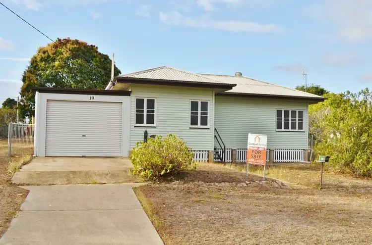 19 Couper Street, Mareeba QLD 4880