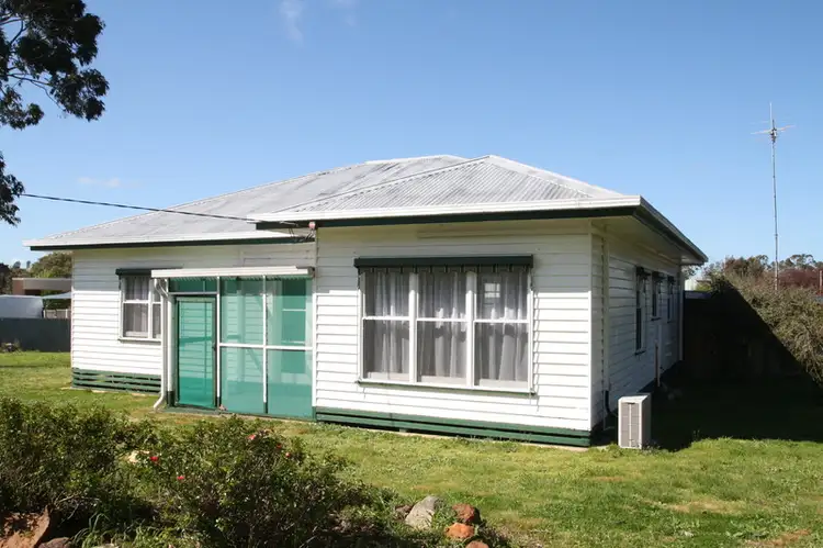 32 Sterling Street, Balmoral VIC 3407
