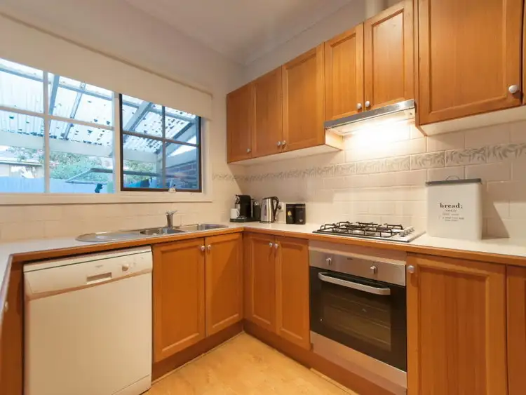 Fourth view of Homely unit listing, 4/9 Lucerne Avenue, Mornington VIC 3931