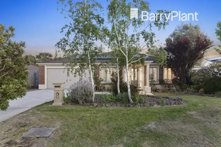 15 Wynen Court, Pakenham VIC 3810