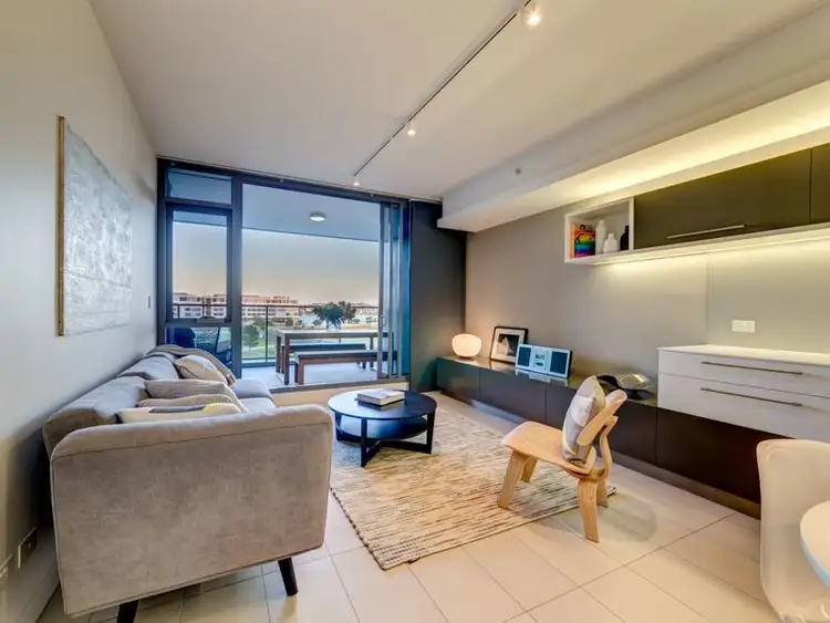 Third view of Homely apartment listing, 27 Cunningham St, Newstead QLD 4006