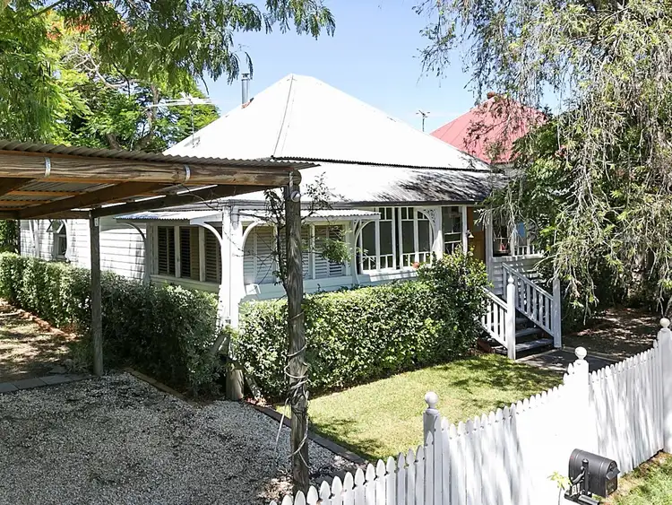39 Canning Street, North Ipswich QLD 4305