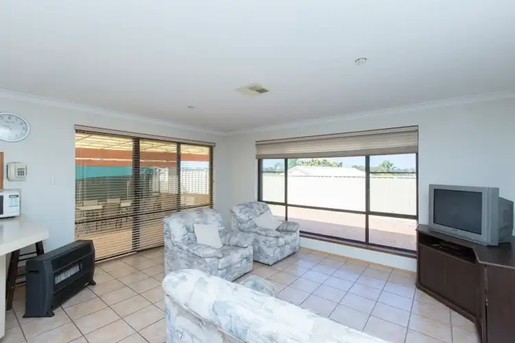 Fifth view of Homely house listing, 10 Mandarin Court, Craigie WA 6025