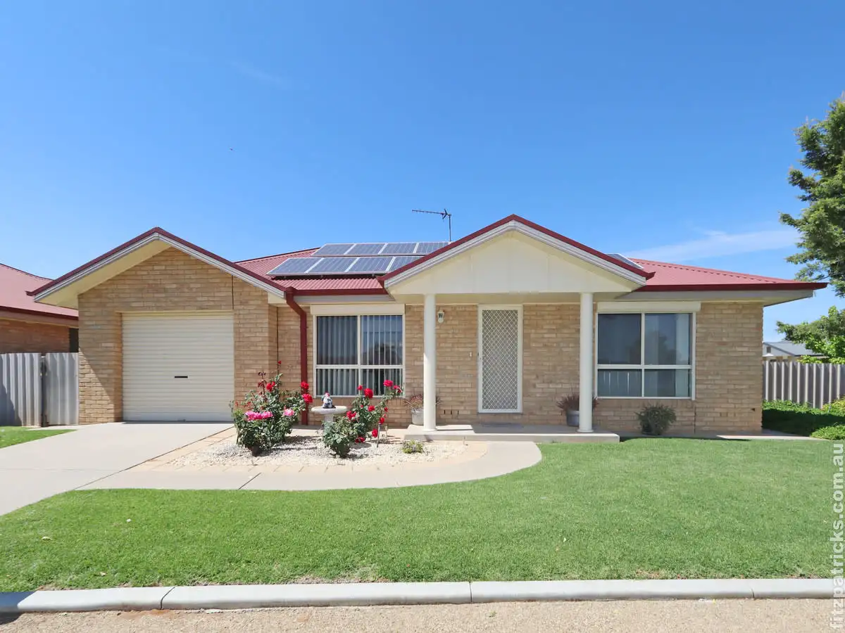 Main view of Homely villa listing, 2/31 Paldi Crescent, Glenfield Park NSW 2650