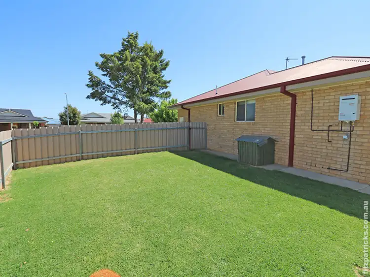 Sixth view of Homely villa listing, 2/31 Paldi Crescent, Glenfield Park NSW 2650