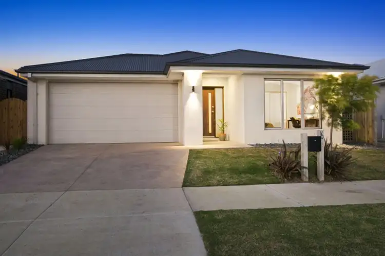 16 Roosevelt Road, Mount Duneed VIC 3217