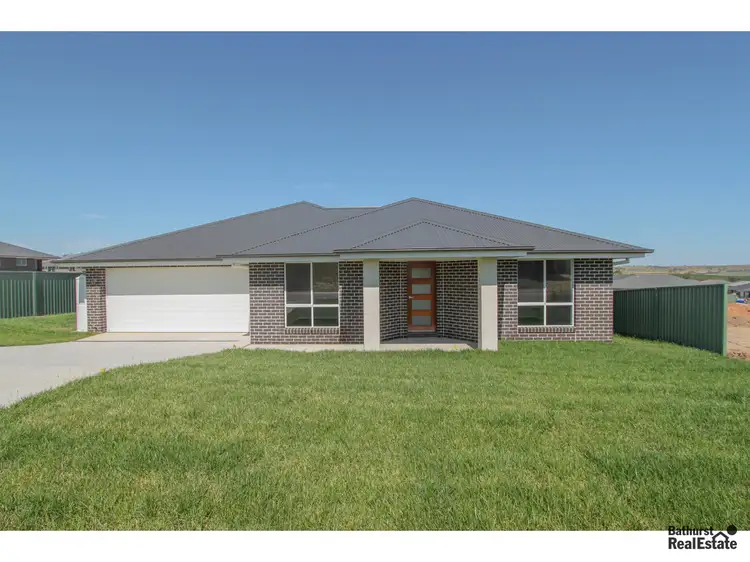 17 Barr Street, Bathurst NSW 2795