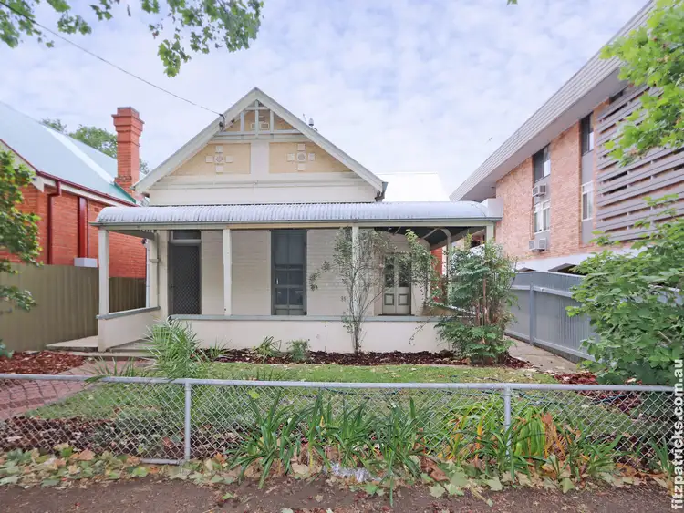 126 Gurwood Street, Wagga Wagga NSW 2650