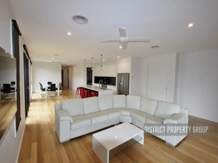 Second view of Homely house listing, 4 Kerry Court, Mansfield VIC 3722