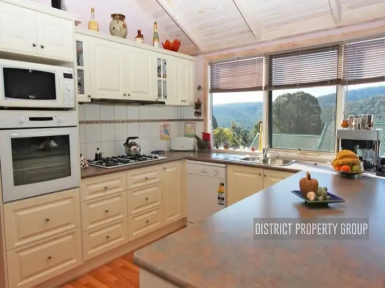 Fifth view of Homely house listing, 33 Alpine Ridge Drive, Merrijig VIC 3723
