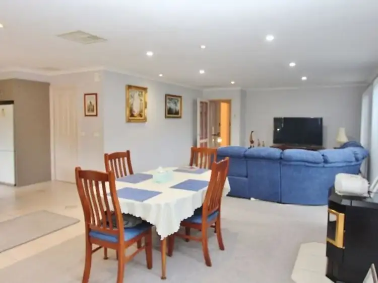 Fifth view of Homely house listing, 4 Broadbent Court, Mansfield VIC 3722