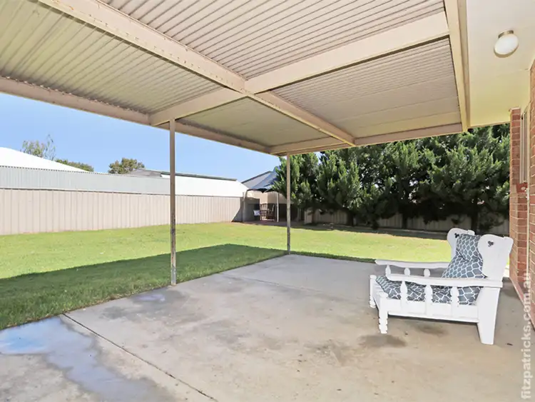 Sixth view of Homely house listing, 5 Kaldari Crescent, Glenfield Park NSW 2650