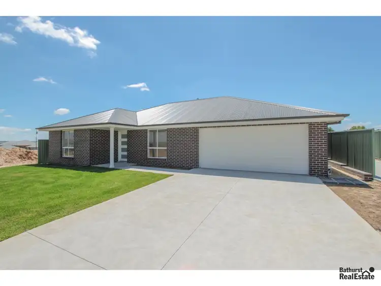 4 Poate Street, Windradyne NSW 2795