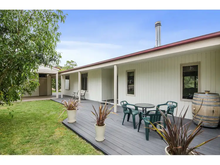 6 Tea Tree Road, Nelson VIC 3292