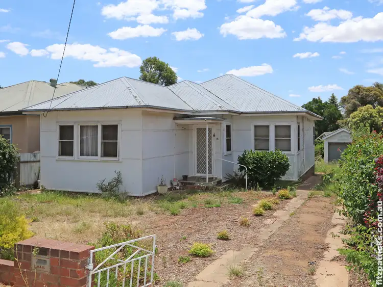35 Heydon Avenue, Turvey Park NSW 2650
