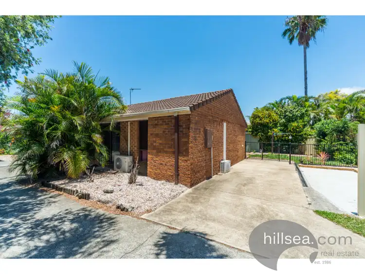 1/185 Olsen Avenue, Labrador QLD 4215