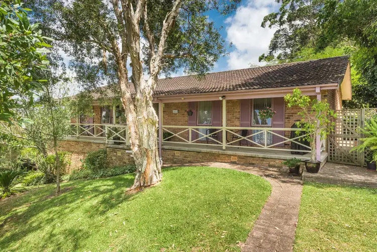 2 Christopher Close, Wyoming NSW 2250