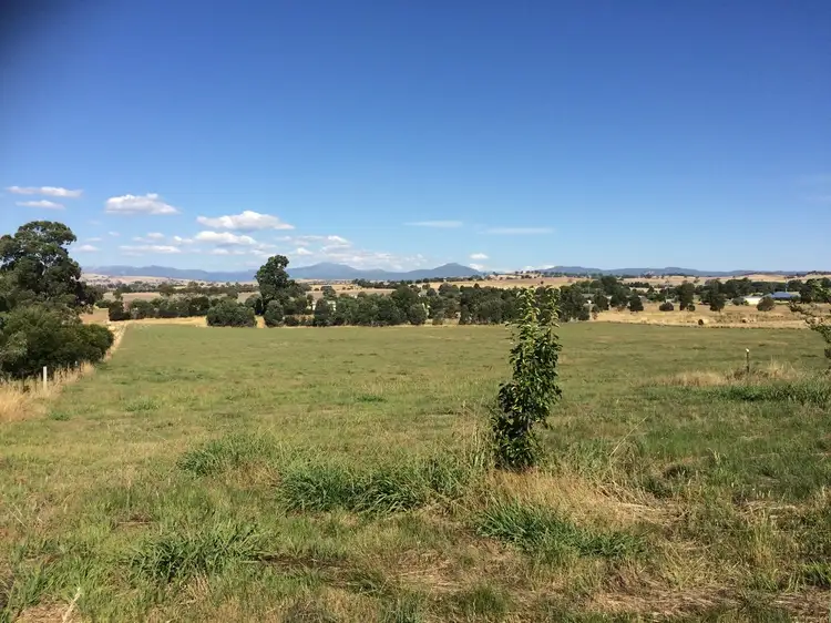 24 Dundas Court, Mansfield VIC 3722