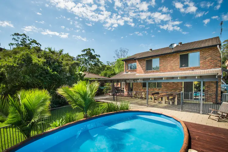 11 Karen Close, Lisarow NSW 2250