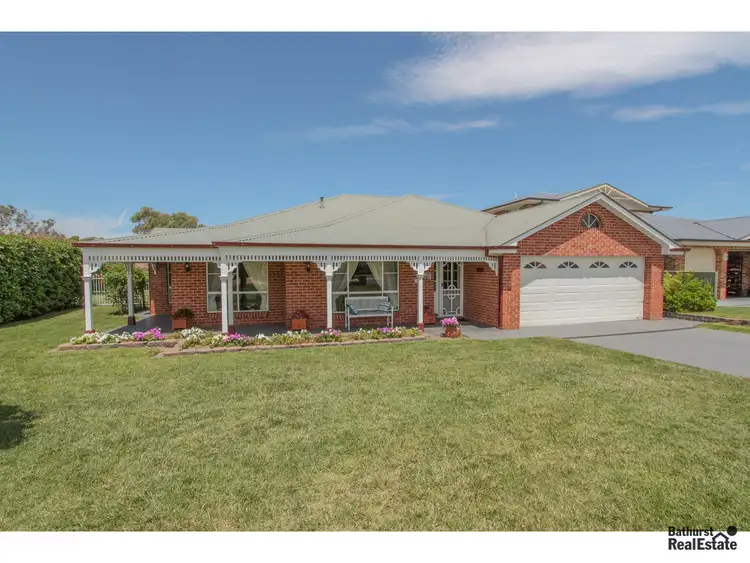 4 Gleneagles Close, Robin Hill NSW 2795