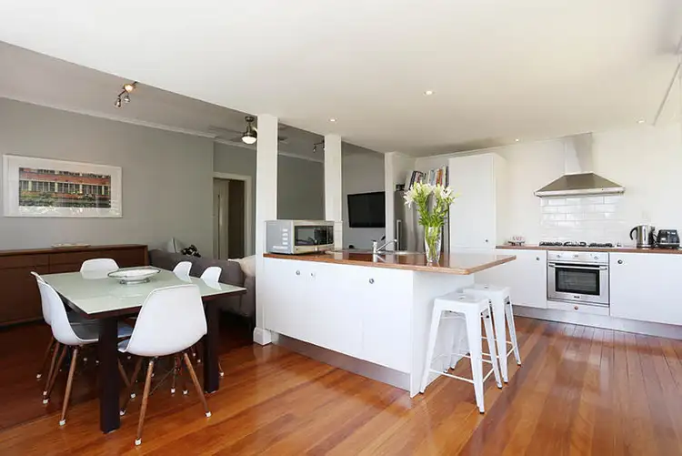 Second view of Homely house listing, 8 Cottenham Street, Fairfield QLD 4103