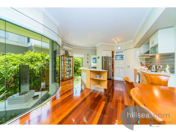 2/20 Billington Street, Labrador QLD 4215