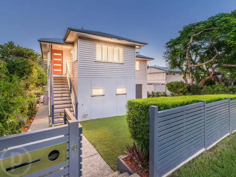 18 Esther Street, Tarragindi QLD 4121