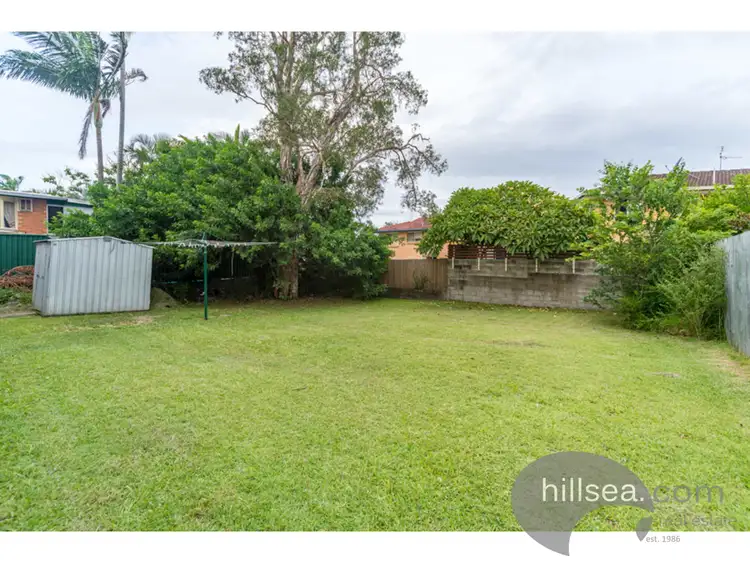 7 Palmer Drive, Labrador QLD 4215