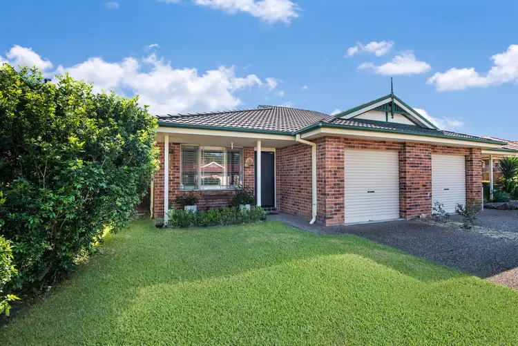 1/3 Woodview Avenue, Lisarow NSW 2250