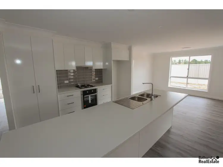 24 Rothery Street, Eglinton NSW 2795