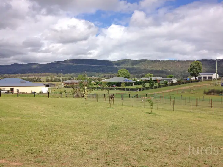 2 Ninth Avenue, Millfield NSW 2325