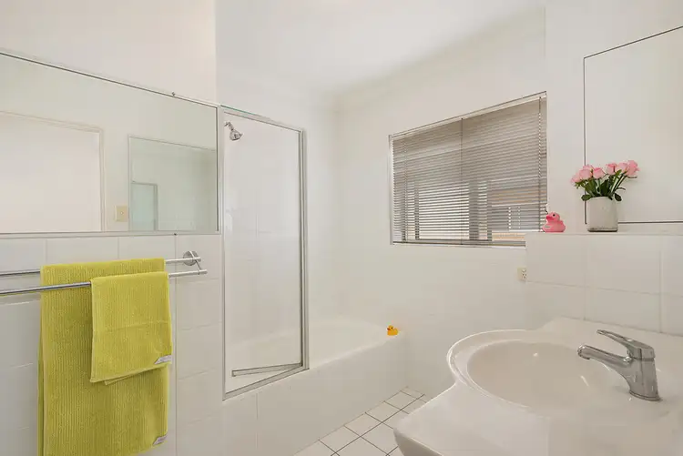 Sixth view of Homely apartment listing, 8/32 Bellevue Terrace, Clayfield QLD 4011