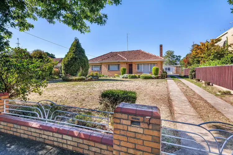 7 Gnarr Street, Lake Wendouree VIC 3350