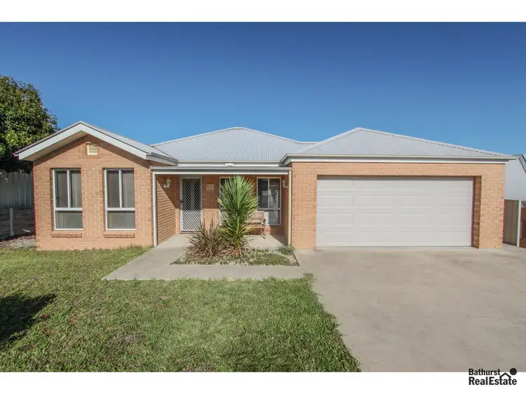 Main view of Homely house listing, 82 Hughes Street, Kelso NSW 2795