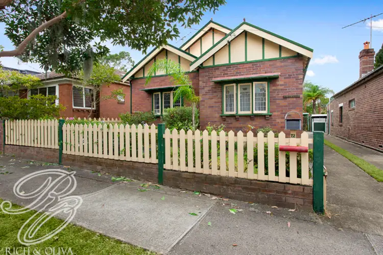 12 Hampton Street, Croydon Park NSW 2133