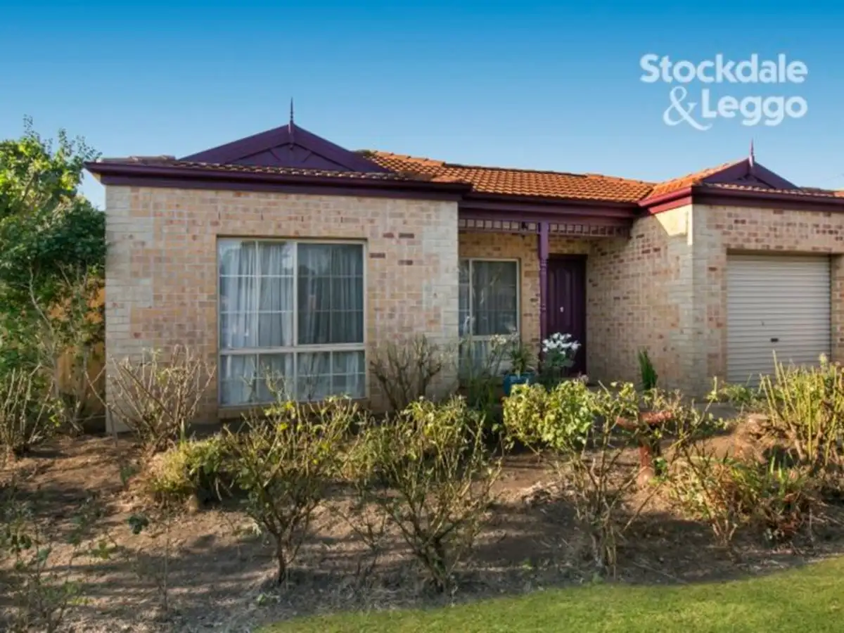 Main view of Homely house listing, 2 Regent Close, Berwick VIC 3806