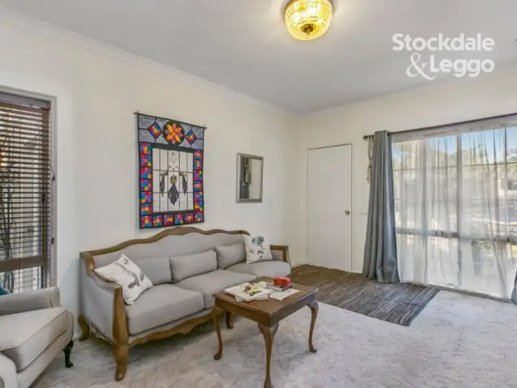 Fourth view of Homely house listing, 2 Regent Close, Berwick VIC 3806