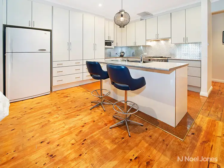 14 Paul Avenue, Box Hill North VIC 3129