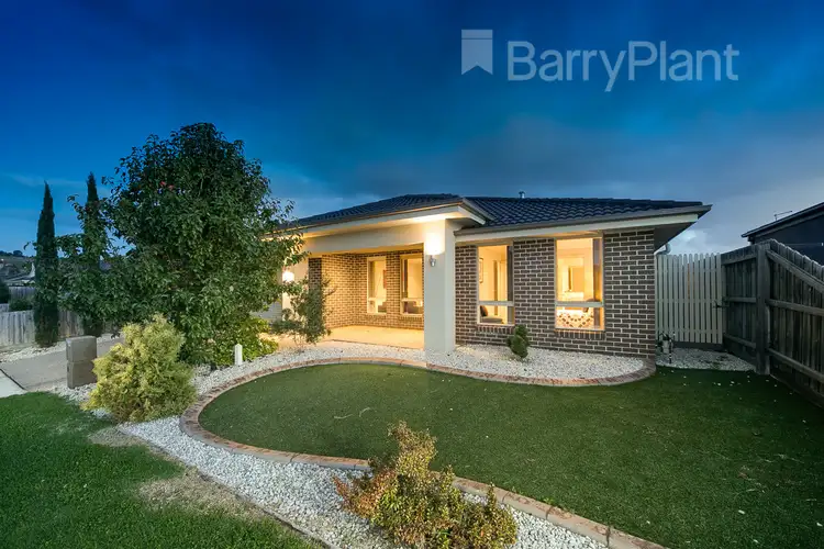 99 Melissa Way, Pakenham VIC 3810