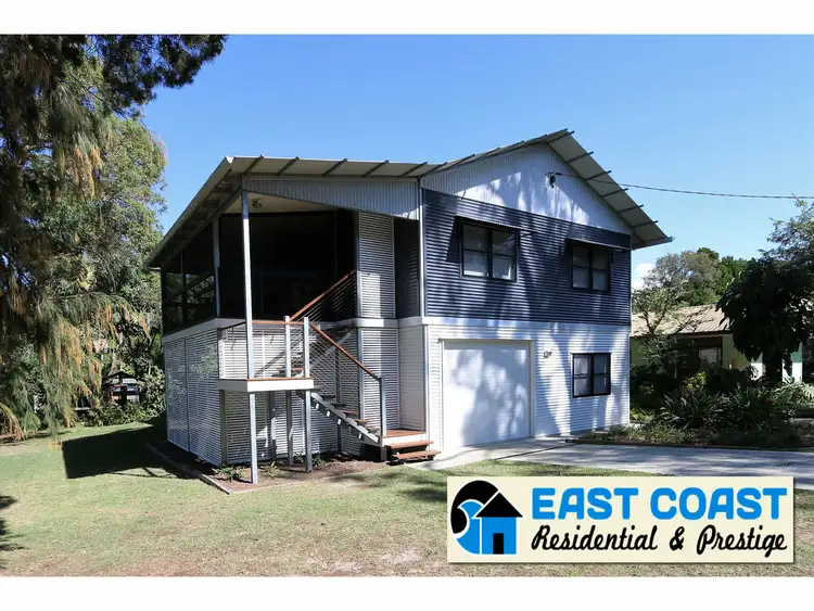 15 Carefree Street, Coochiemudlo Island QLD 4184