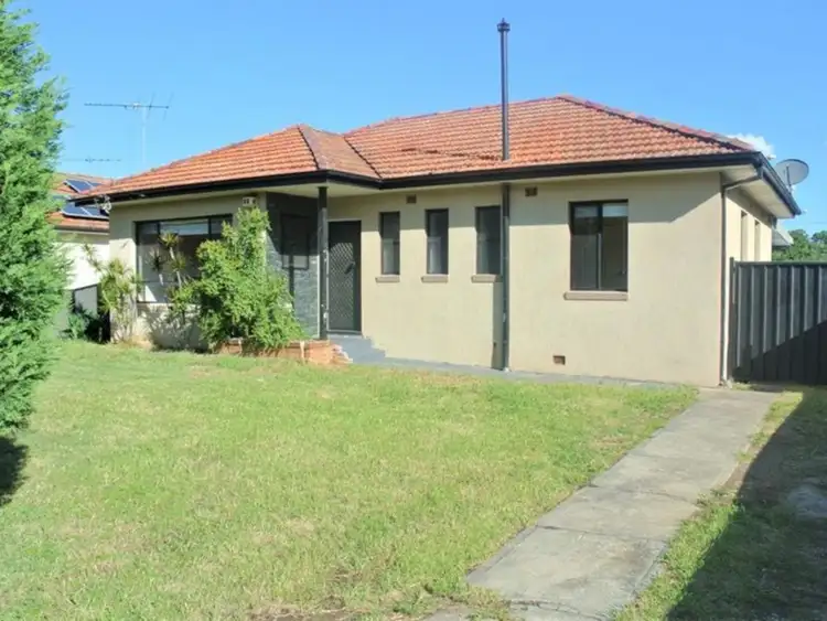 21 Kylie Parade, Punchbowl NSW 2196