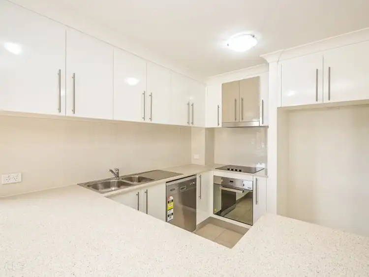 Sixth view of Homely house listing, 2/4 Kal Ma Kuta Drive, Sandstone Point QLD 4511