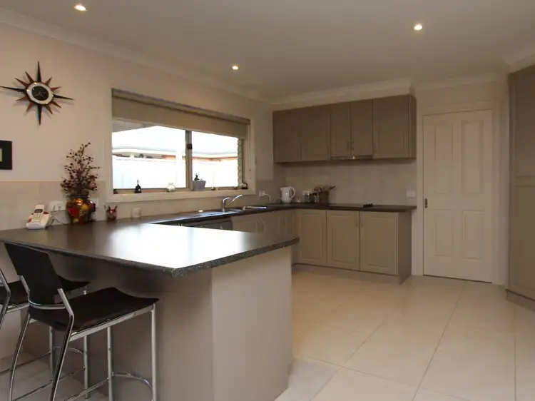 Fifth view of Homely house listing, 1/52 Cambridge Drive, Mansfield VIC 3722