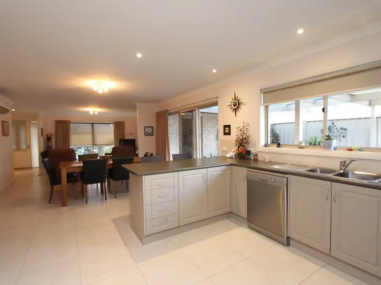 Sixth view of Homely house listing, 1/52 Cambridge Drive, Mansfield VIC 3722